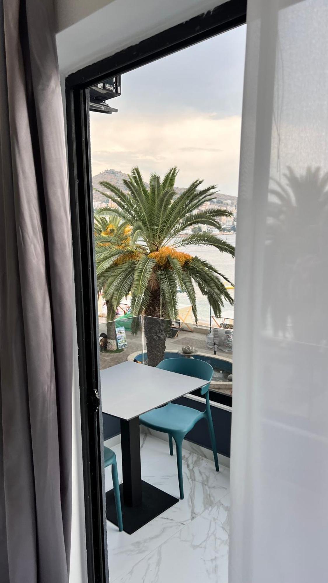 Lezet Hotel Sarandë 外观 照片