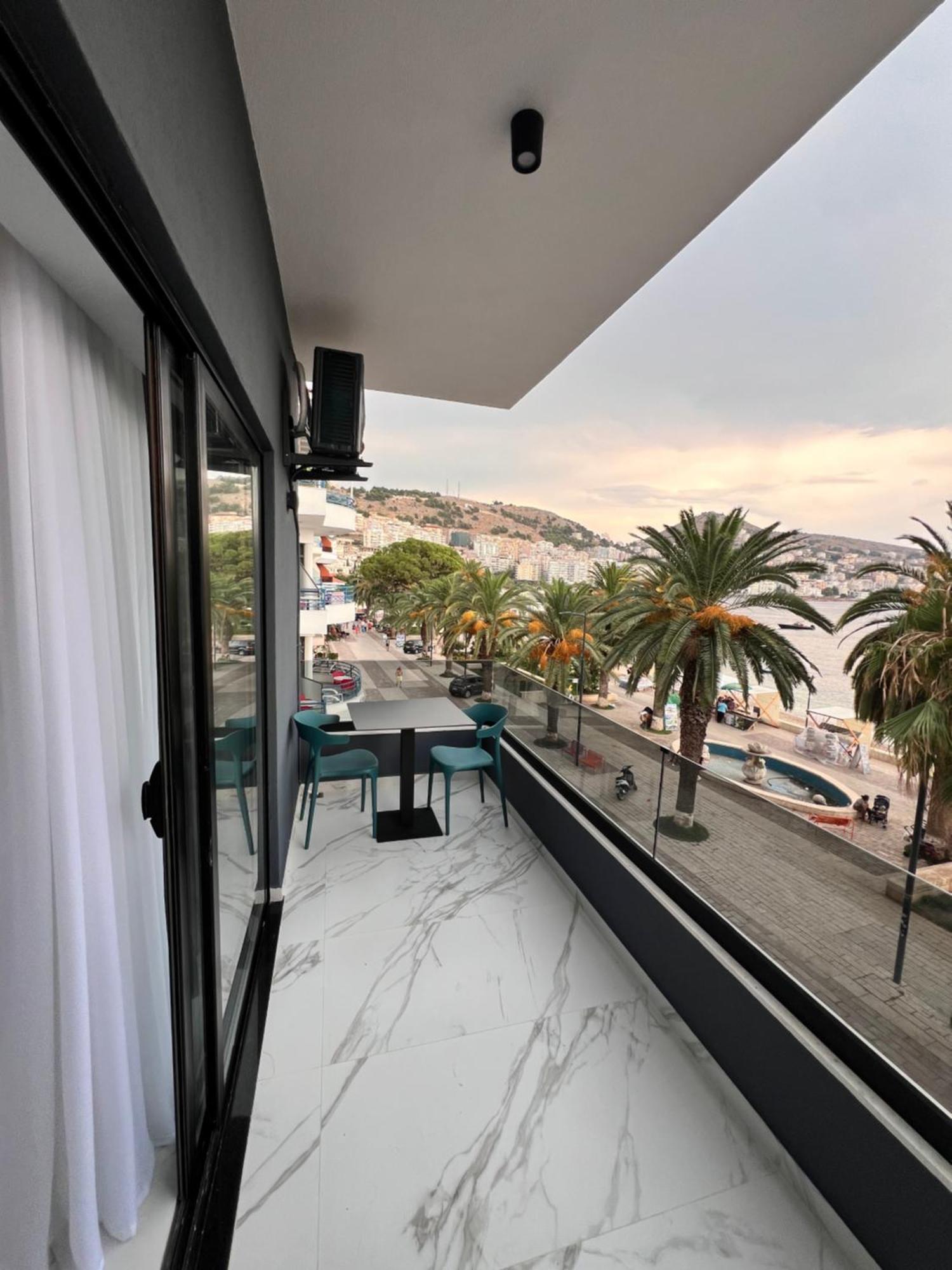 Lezet Hotel Sarandë 外观 照片